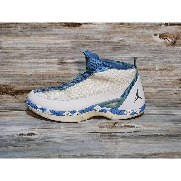 Air Jordan North Carolina Tarheels Limited Edition 15 Retro SE 325835-101 2008 - Picture 6 of 8